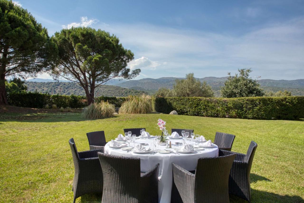 Best Western Le Vauban Прад Екстериор снимка