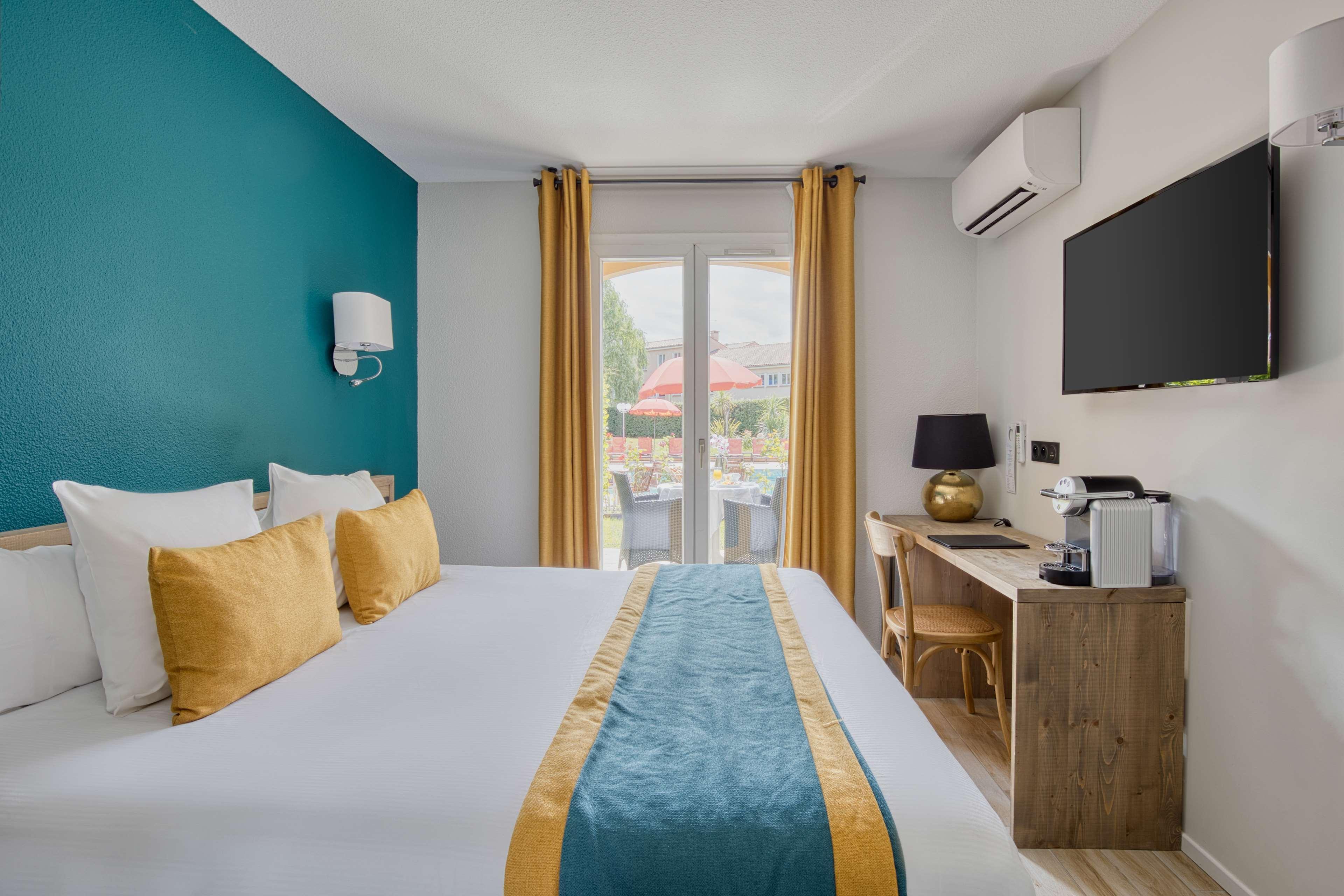 Best Western Le Vauban Прад Екстериор снимка