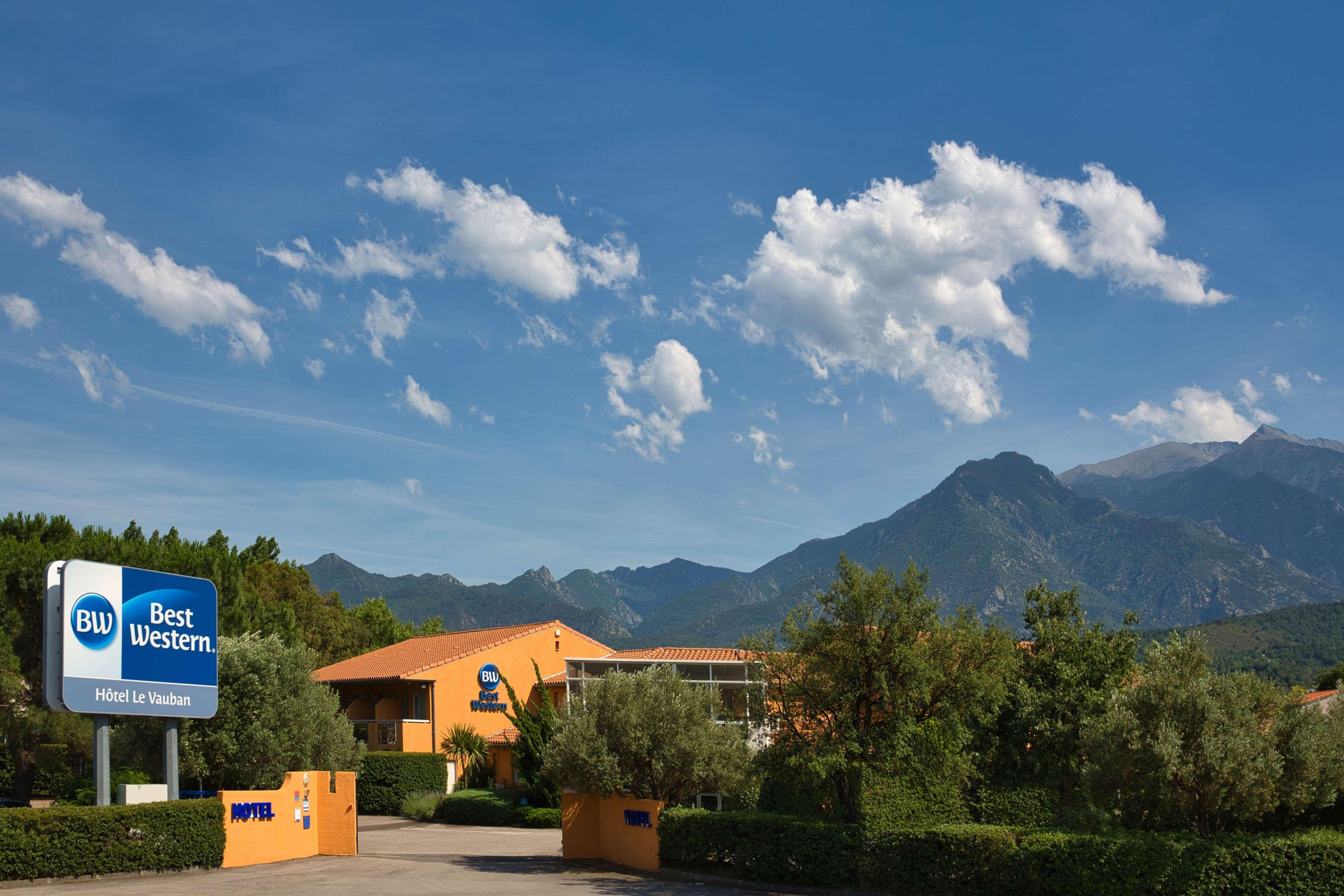 Best Western Le Vauban Прад Екстериор снимка