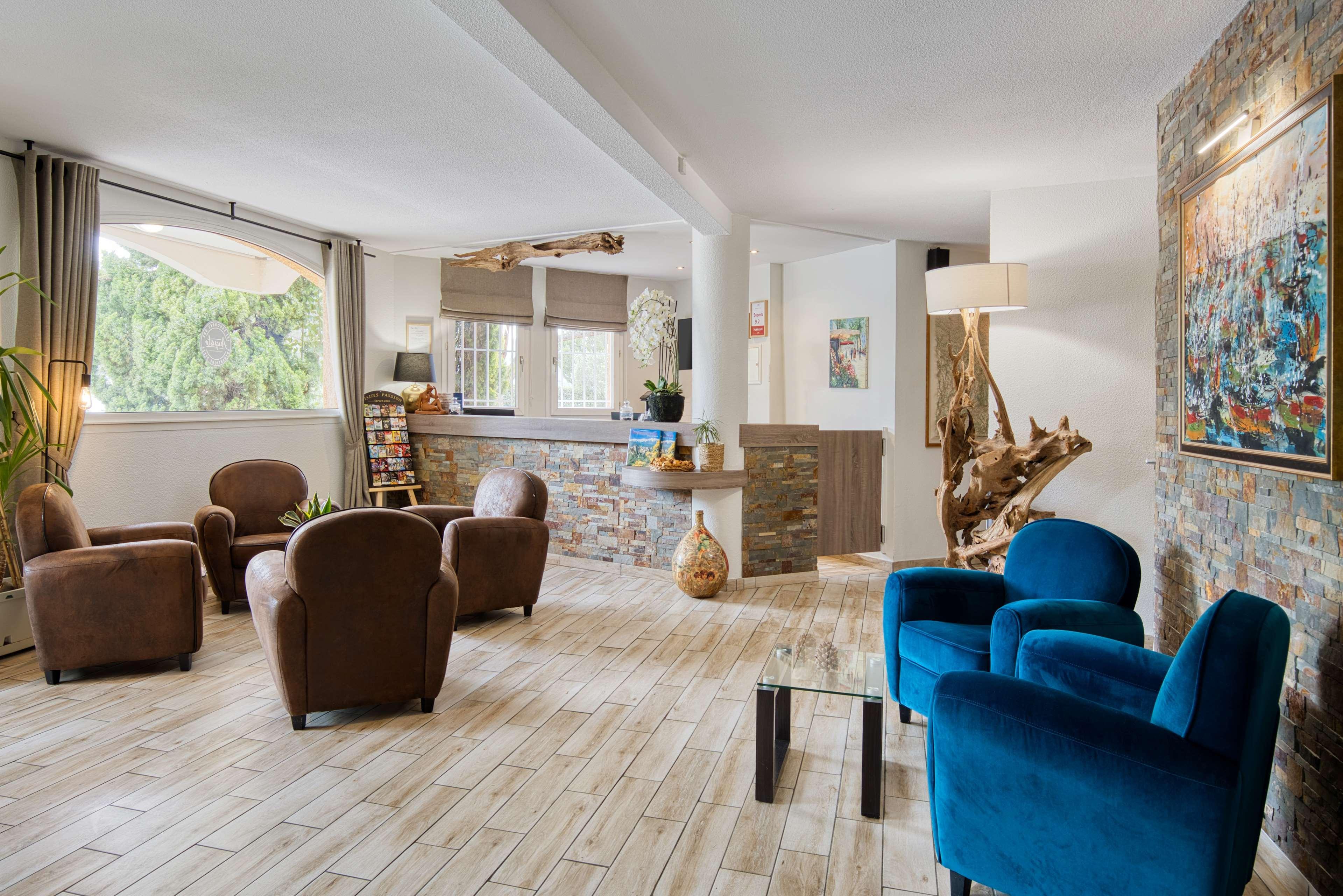 Best Western Le Vauban Прад Екстериор снимка