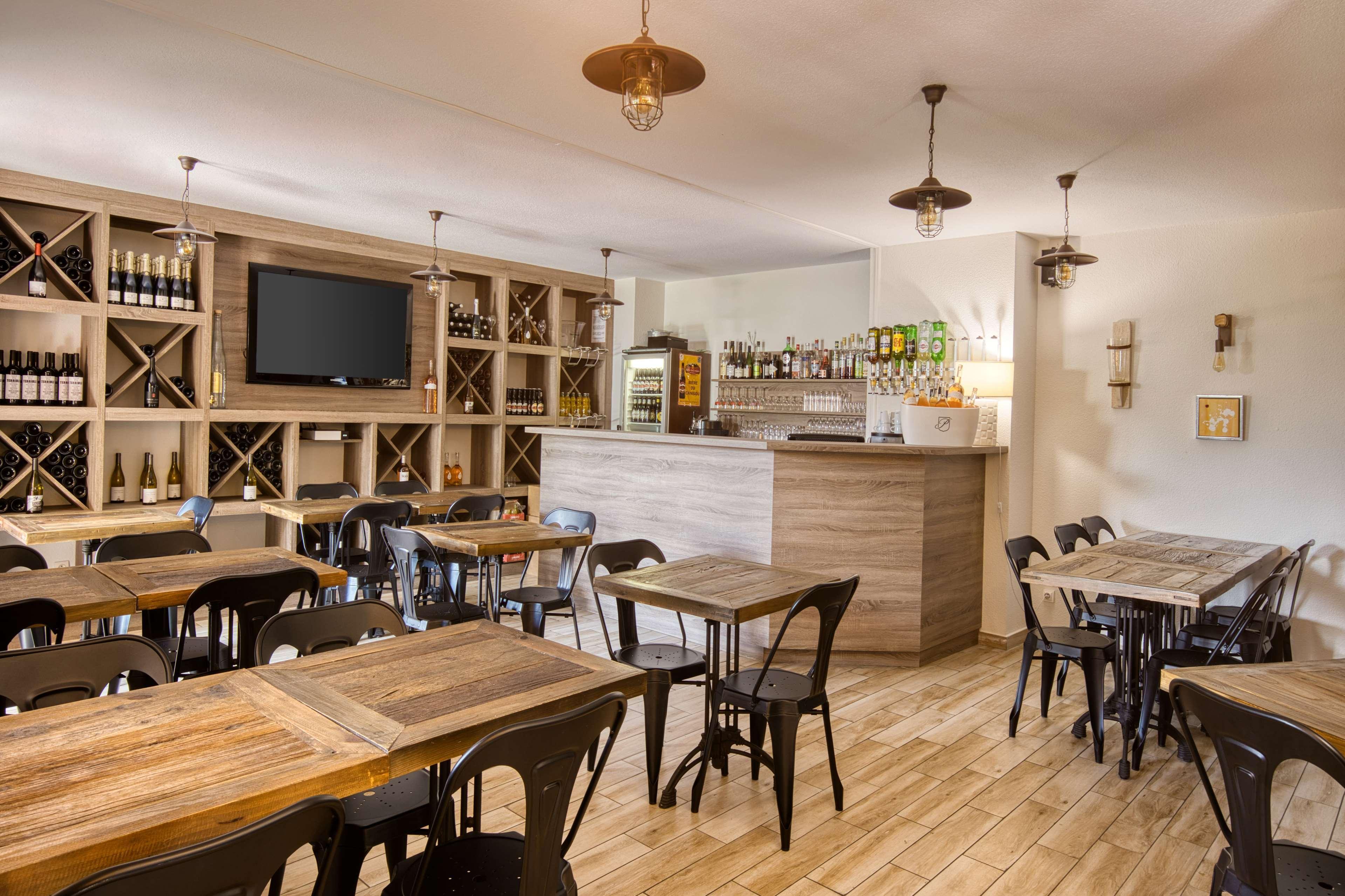 Best Western Le Vauban Прад Екстериор снимка
