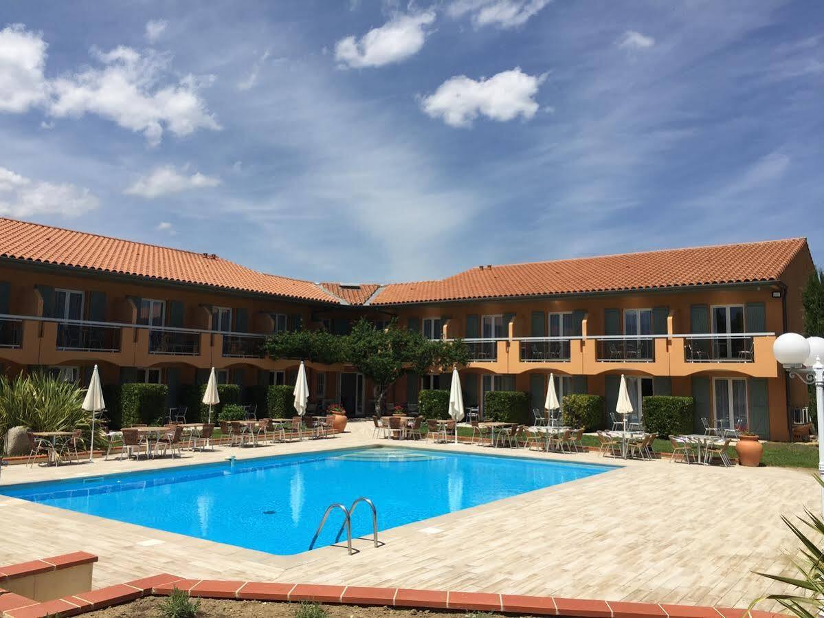 Best Western Le Vauban Прад Екстериор снимка
